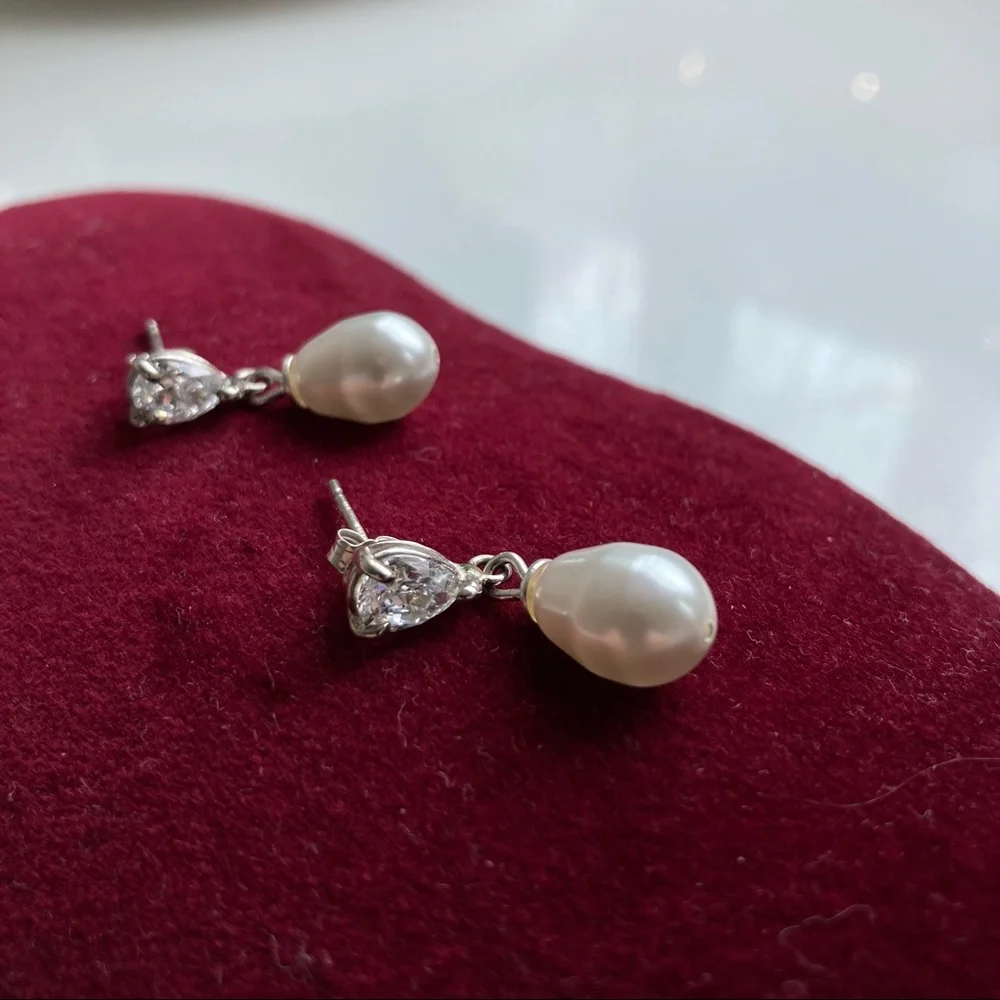 Swarovski pear-shaped freshwater pearls - Picture 2 of 2
